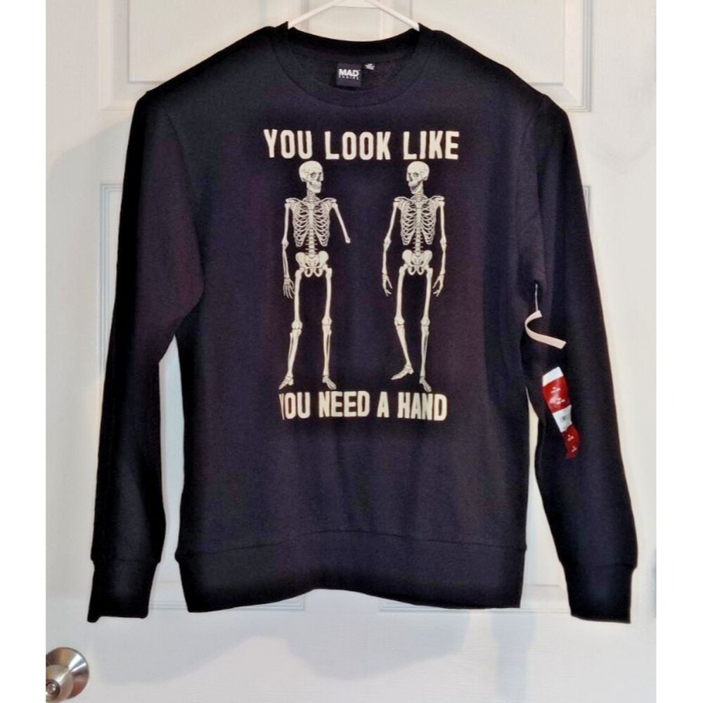 Mad Engine Funny Skeleton Graphic Sweatshirt SZ M You Look Like You Need A Hand